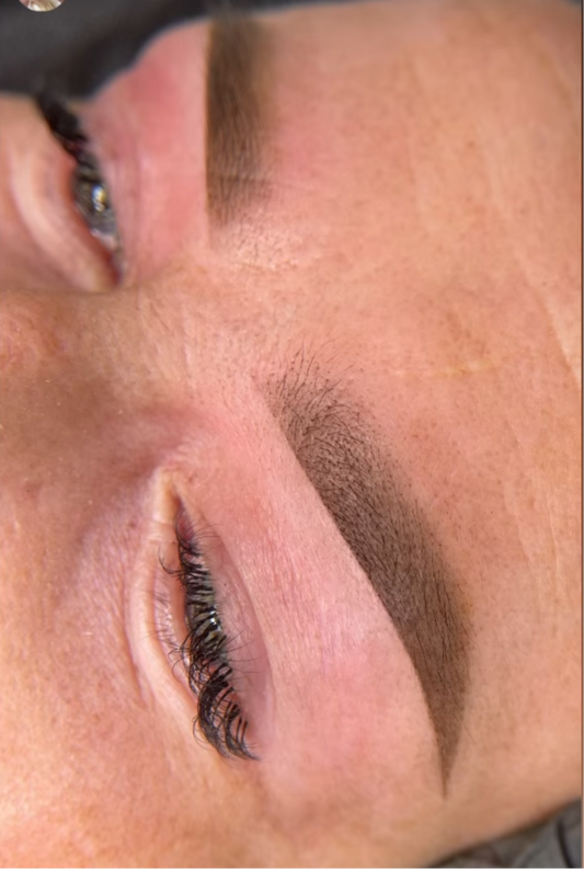 Trucco semipermanente Sopracciglia