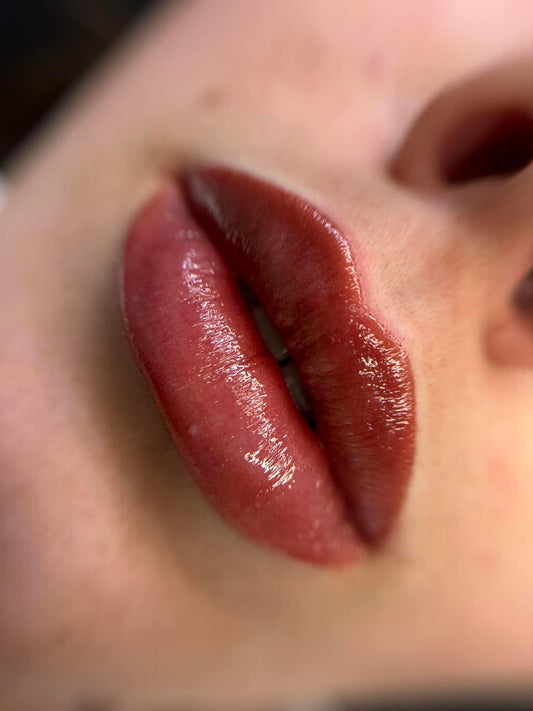 Trucco semipermanente labbra